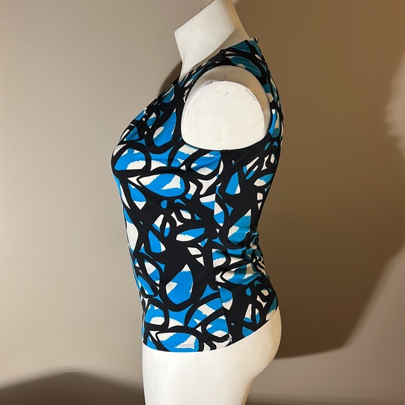 Calvin Klein sleeveless top Size Medium - Picture 2 of 9